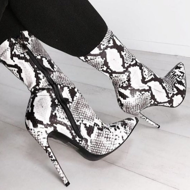 Hot Model Short New Pointed Snake Print Stiletto Boots