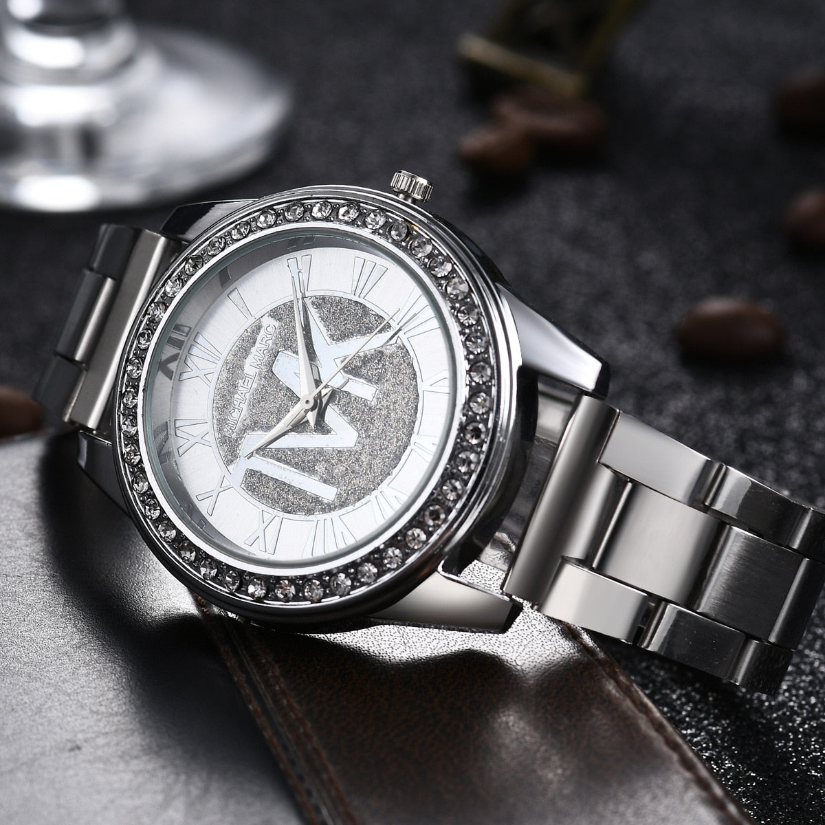 Luxury Gold Watch Fashion Female Lover Watches Men Diamond Stainless Scale Optimal Gift Quartz Wristwatch For Women TVK Clock Watch-weixin7-3 China